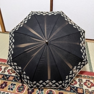 フリル 傘セリーヌ晴雨兼用訳コンパクトサイズロゴ刺繍フリル刺繍