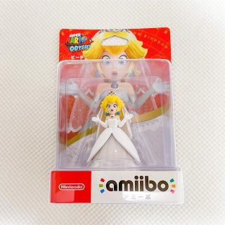 ニンテンドウ(任天堂)のamiibo ピーチ【ウェディングスタイル】 (スーパーマリオシリーズ)(家庭用ゲームソフト)