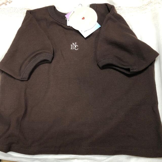 レディース　刺しゅうＴシャツ（velle×rii×Hana） レディースのトップス(Tシャツ(半袖/袖なし))の商品写真