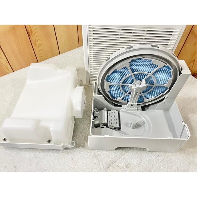 DAIKIN(ダイキン)の美品 DAIKIN ダイキン MCK55U ストリーマ 加湿空気清浄機  スマホ/家電/カメラの生活家電(空気清浄器)の商品写真