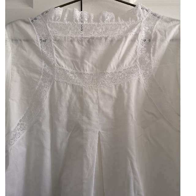 在庫一掃売り切りセール JILLSTUART レーストリミングシャツ ジル