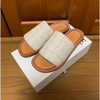ロエベ サンダル(レディース)の通販 100点以上 | LOEWEのレディースを ロエベ サンダル(レディース)の通販 100点以上 | LOEWEのレディースを