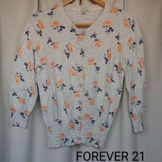 フォーエバートゥエンティーワン(FOREVER 21)の【値下げ！】FOREVER 21 八分袖 花柄 カーディガン(カーディガン)