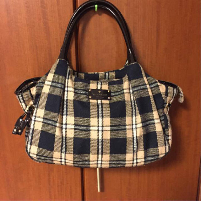 kate spade new york(ケイトスペードニューヨーク)の❤︎チェック柄 秋冬トート❤︎再値下げ致しました！ レディースのバッグ(トートバッグ)の商品写真