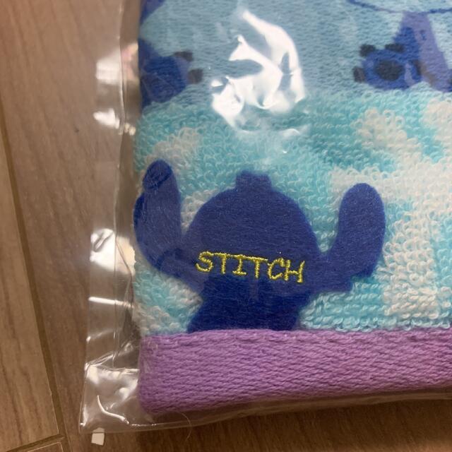 Disney(ディズニー)のstitchステッチ　ハンドタオル レディースのファッション小物(ハンカチ)の商品写真