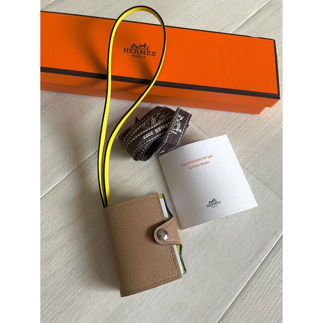 新品✨HERMES ユリスナノチャーム