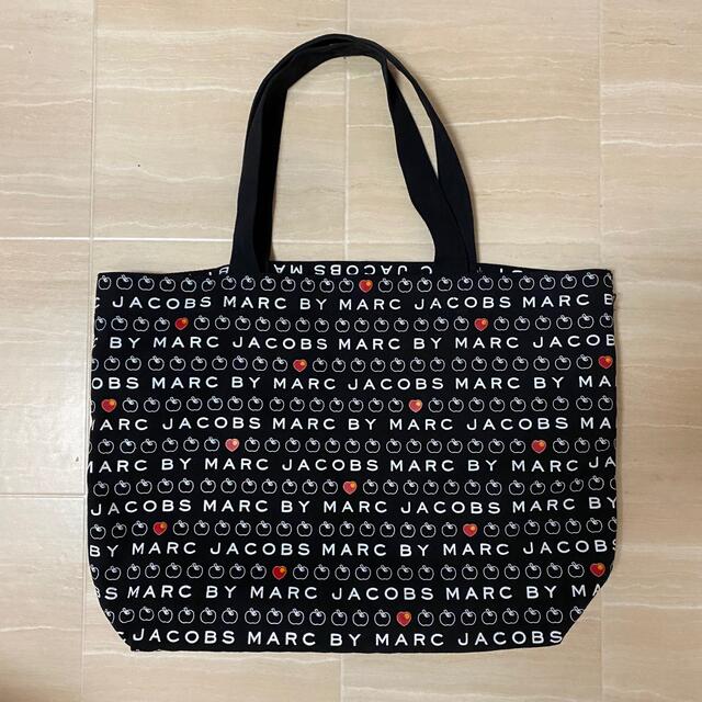 MARC JACOBS(マークジェイコブス)のおまけ付マークジェイコブス　ARROW WEBBING STRAP  BLACK レディースのバッグ(その他)の商品写真