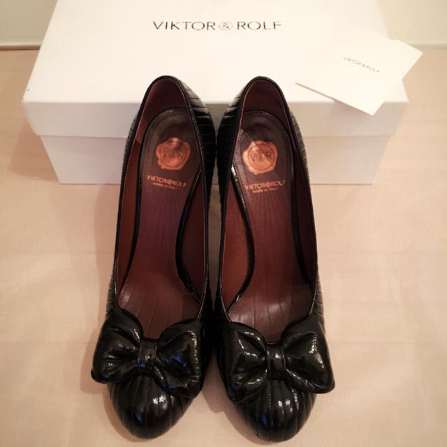 VIKTOR&ROLF(ヴィクターアンドロルフ)のVIKTOR&ROLF♡ヴィクターアンドロルフ♡リボンパンプス レディースの靴/シューズ(ハイヒール/パンプス)の商品写真