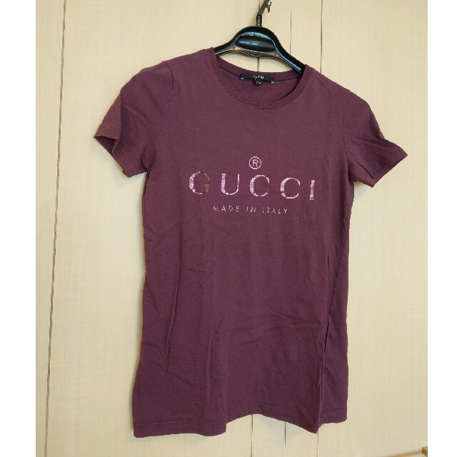 Gucci(グッチ)のグッチ　Tシャツ レディースのトップス(Tシャツ(半袖/袖なし))の商品写真