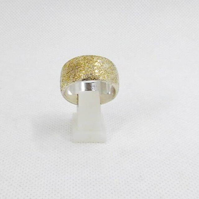金のキラキラ輝きのシルバー９２５製バイカラーリング（指輪）！ メンズのアクセサリー(リング(指輪))の商品写真