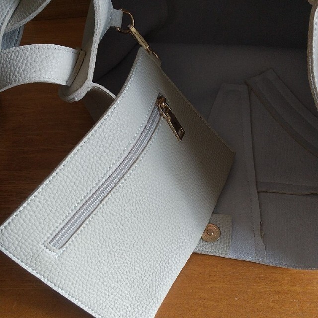 3way trapezoid shoulder bag レディースのバッグ(ショルダーバッグ)の商品写真