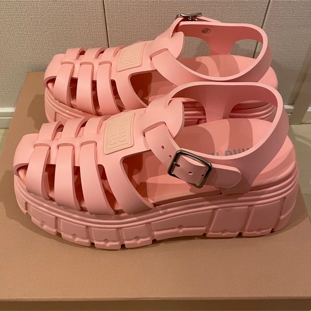 海外並行輸入正規品 厚底 ミュウミュウ miumiu - miumiu グルカ 厚底