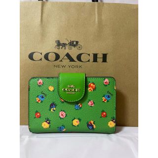 コーチ(COACH)のrarasea5様専用　coach二つ折り財布(財布)