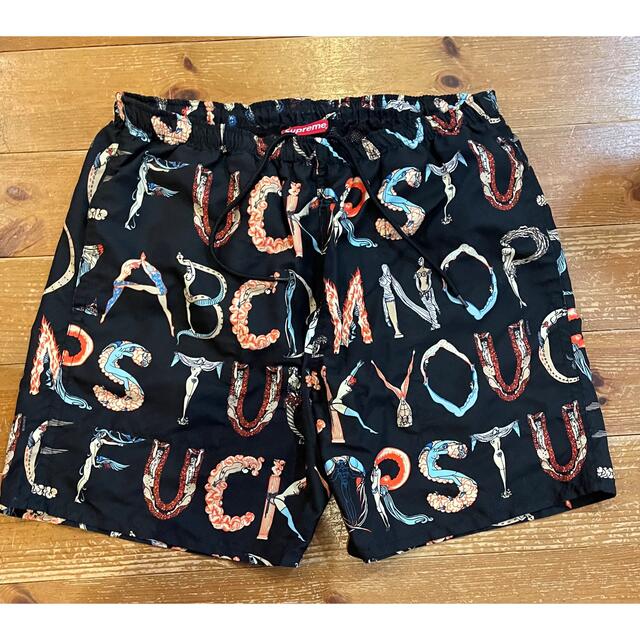 Supreme Alphabet Water Short 黒系