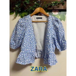 ザラ(ZARA)の花柄トップス　短丈　★お値下げ(シャツ/ブラウス(半袖/袖なし))