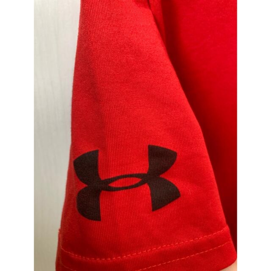 UNDER ARMOUR(アンダーアーマー)のアンダーアーマー　Tシャツ　150 キッズ/ベビー/マタニティのキッズ服男の子用(90cm~)(Tシャツ/カットソー)の商品写真