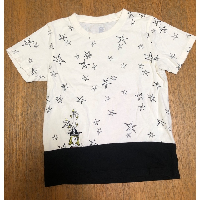 Design Tshirts Store graniph(グラニフ)の子供　星柄　半袖Tシャツ　120   グラフィス キッズ/ベビー/マタニティのキッズ服男の子用(90cm~)(Tシャツ/カットソー)の商品写真