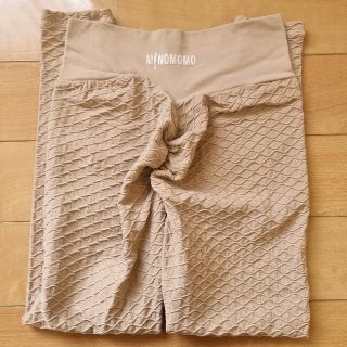 ルルレモン(lululemon)のminomomo みのりんレギンス S ベージュ(トレーニング用品)