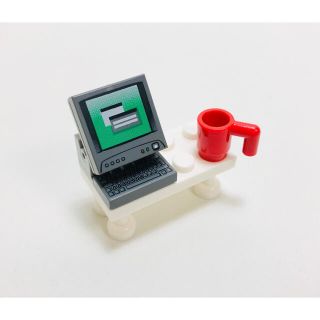 レゴ(Lego)の【新品未使用】レゴ　LEGO デスクトップ　PC ダークグレー(知育玩具)