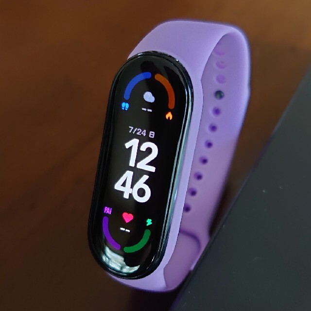 【美品】miband 6 日本正規品 新品バンド2本 新品画面保護シール 付 スマホ/家電/カメラのスマホ/家電/カメラ その他(その他)の商品写真