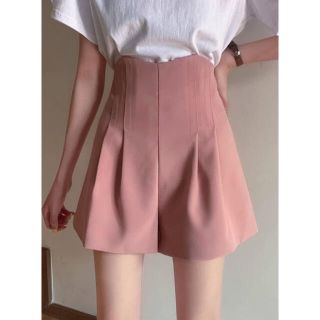 グレイル(GRL)の新品★ハイウエストタックショートパンツ★L(ショートパンツ)