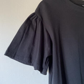 ユニクロ(UNIQLO)のUNIQLO ブラックカットソー　ふんわり袖　サイズS(カットソー(半袖/袖なし))