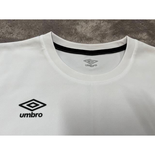 UMBRO(アンブロ)のアンブロ　Tシャツ スポーツ/アウトドアのサッカー/フットサル(ウェア)の商品写真