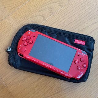 ソニー(SONY)のPSP-2000 ディープレッド　動作確認済　充電器無し(携帯用ゲーム機本体)