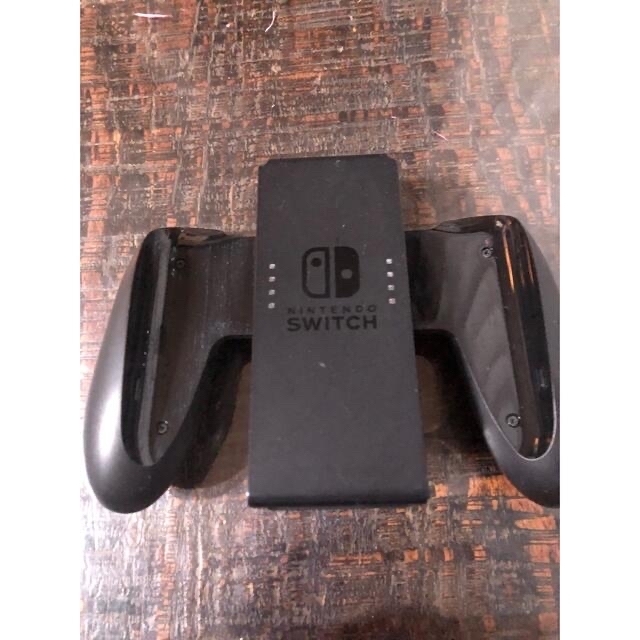 Nintendo Switch(ニンテンドースイッチ)の中古　Nintendo Switch 動作確認済　ニンテンドースイッチ エンタメ/ホビーのゲームソフト/ゲーム機本体(家庭用ゲーム機本体)の商品写真