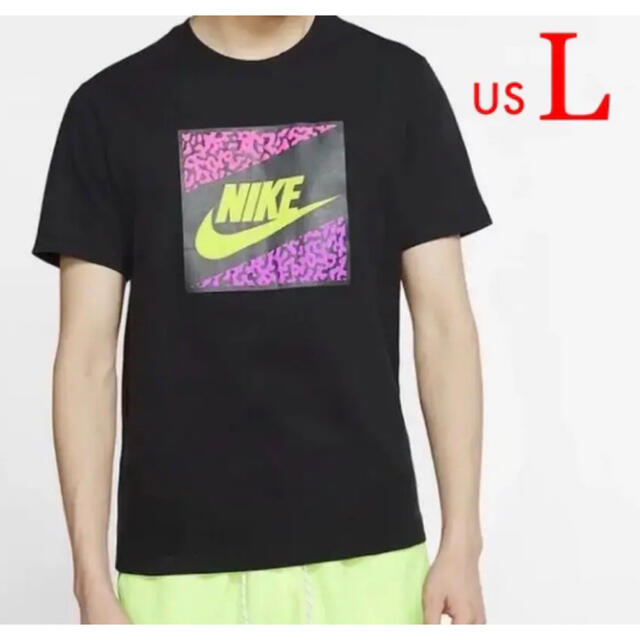 NIKE(ナイキ)の専用！《新品》海外限定 NIKE  グラフィック Tシャツ us L メンズのトップス(Tシャツ/カットソー(半袖/袖なし))の商品写真