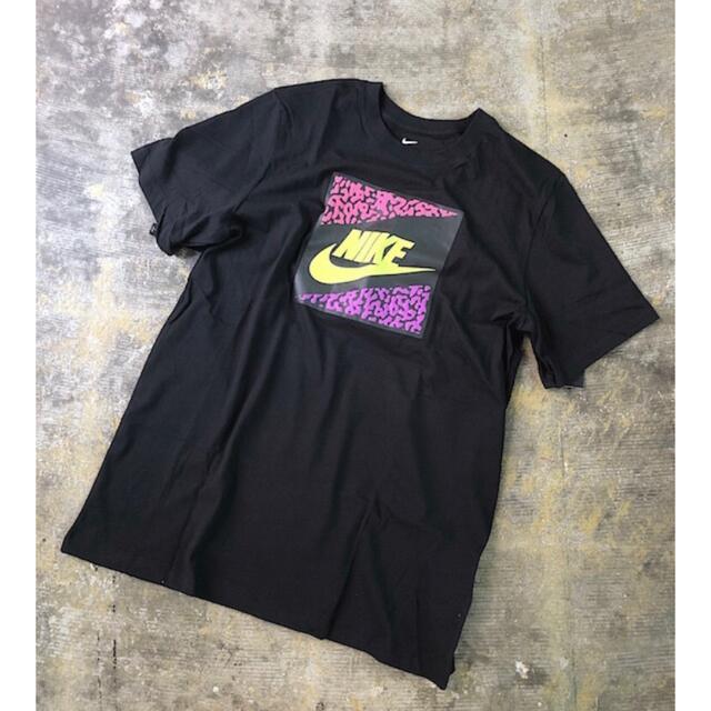 NIKE(ナイキ)の専用！《新品》海外限定 NIKE  グラフィック Tシャツ us L メンズのトップス(Tシャツ/カットソー(半袖/袖なし))の商品写真