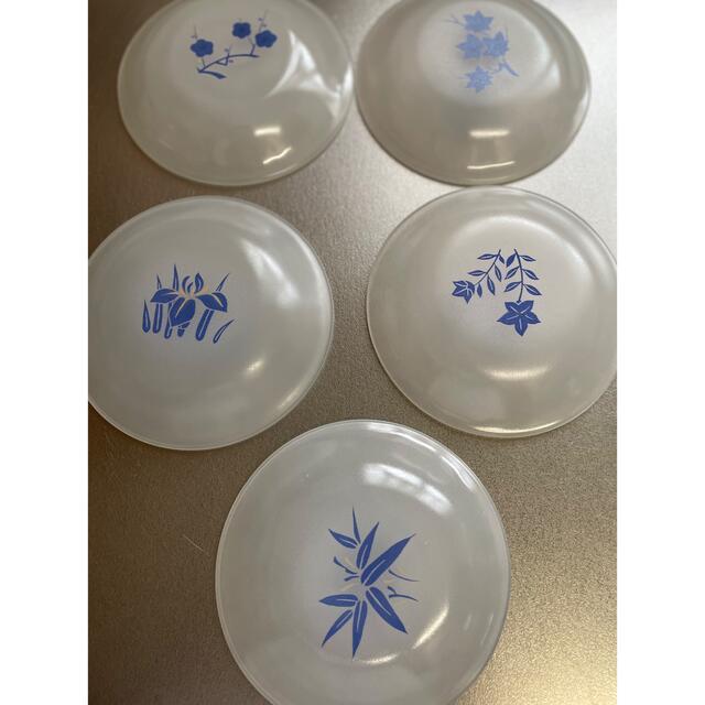 草花柄ガラスの小皿5枚セット インテリア/住まい/日用品のキッチン/食器(食器)の商品写真