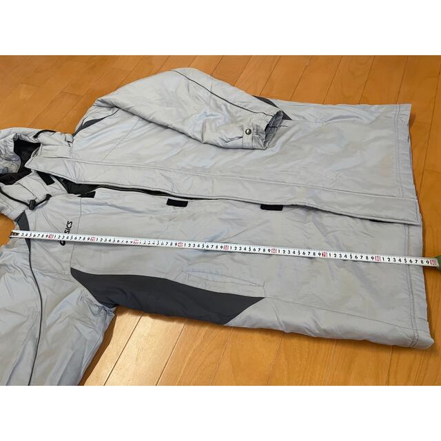 asics(アシックス)のASIX コート　スポーツ　Mサイズ レディースのジャケット/アウター(ブルゾン)の商品写真