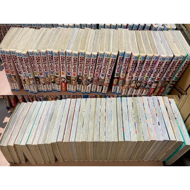 ONE PIECE(ワンピース)の♪送料無料♪ 美品　ONE PIECE   1～102巻 全巻　＋特典4冊セット エンタメ/ホビーの漫画(全巻セット)の商品写真