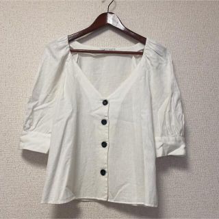 ザラ(ZARA)のZARA パフスリーブ トップス(シャツ/ブラウス(半袖/袖なし))