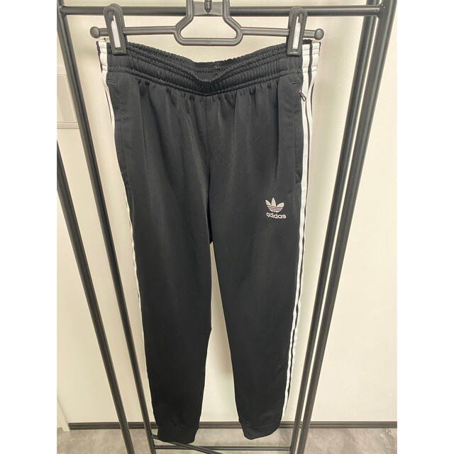 adidas(アディダス)のアディダス　オリジナルス　トラックパンツ キッズ/ベビー/マタニティのキッズ服女の子用(90cm~)(パンツ/スパッツ)の商品写真