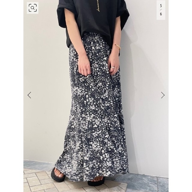 よく売れる - Plage Contrast flower スカート 花柄 2022ss 今季 - 非