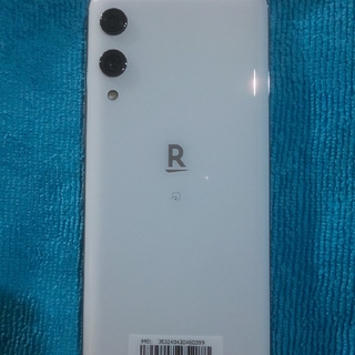 ラクテン(Rakuten)のりょう様専用 楽天hand 64GB P710ホワイト(美品)(スマートフォン本体)