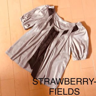 ストロベリーフィールズ(STRAWBERRY-FIELDS)のストロベリーフィールズ  リボントップス　ボリュームスリーブ(シャツ/ブラウス(半袖/袖なし))