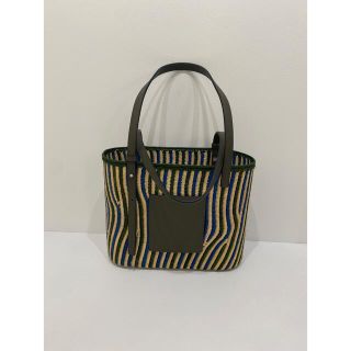 ロエベ(LOEWE)のloewe  カーキ　バスケット　籠　バッグ　アナグラム　日本未入荷(かごバッグ/ストローバッグ)