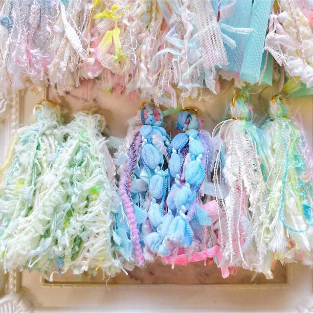 ブルー系3♡引き揃え糸タッセルセット ハンドメイドの素材/材料(各種パーツ)の商品写真