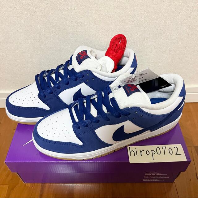 NIKE(ナイキ)のNIKE SB DUNK LOW ディープロイヤルブルードジャース 27.0cm メンズの靴/シューズ(スニーカー)の商品写真