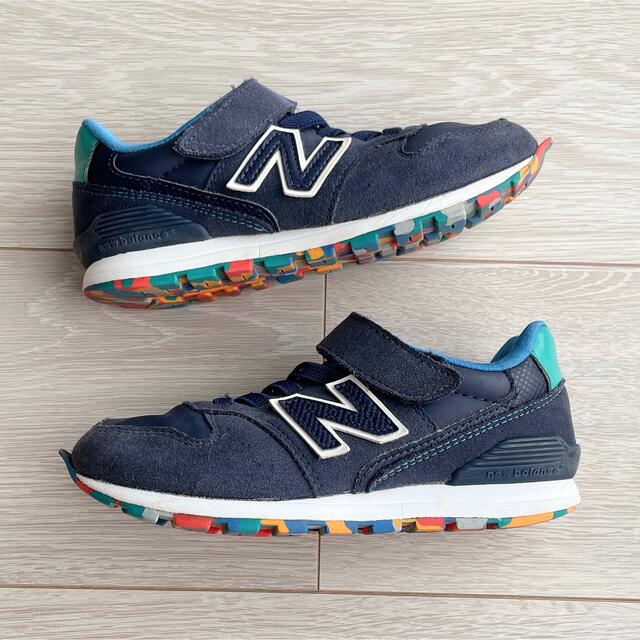 New Balance(ニューバランス)のニューバランス 996 スニーカー 18.5cm 男の子 キッズ 靴 子供 キッズ/ベビー/マタニティのキッズ靴/シューズ(15cm~)(スニーカー)の商品写真