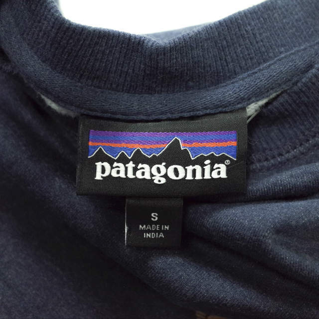 patagonia(パタゴニア)のPATAGONIA パタゴニア 2015年製 M's Flying Fish Midweight Crew Sweatshirt フライングフィッシュ スウェットプルオーバー 39404 S Navy Blue トレーナー オーガニックコットン クルーネック トップス【新古品】【中古】【PATAGONIA】 メンズのトップス(スウェット)の商品写真