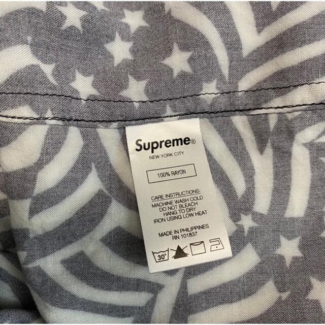 Supreme(シュプリーム)のSupreme Flags Rayon S/S Shirt レーヨンシャツ メンズのトップス(シャツ)の商品写真