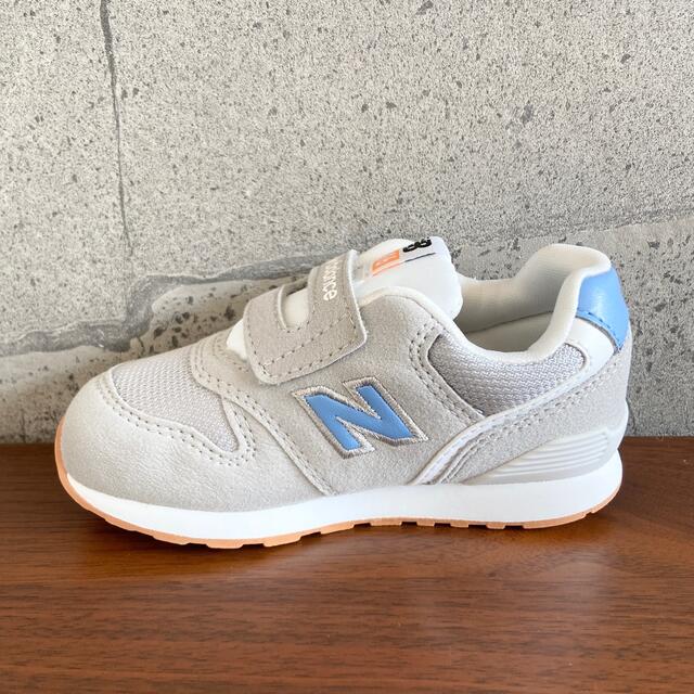 【新品】14.5センチ グレー×ブルー ニューバランス スニーカー キッズ 【新品】14.5センチ グレー×ブルー ニューバランス スニーカー キッズ