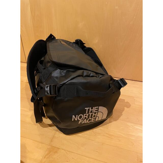 THE NORTH FACE(ザノースフェイス)の美品✨ノースフェイス ダッフルM メンズのバッグ(バッグパック/リュック)の商品写真