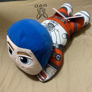 トイストーリー(トイ・ストーリー)のバズライトイヤー 寝そべり ギガジャンボぬいぐるみ XL-15・スーツ(キャラクターグッズ)