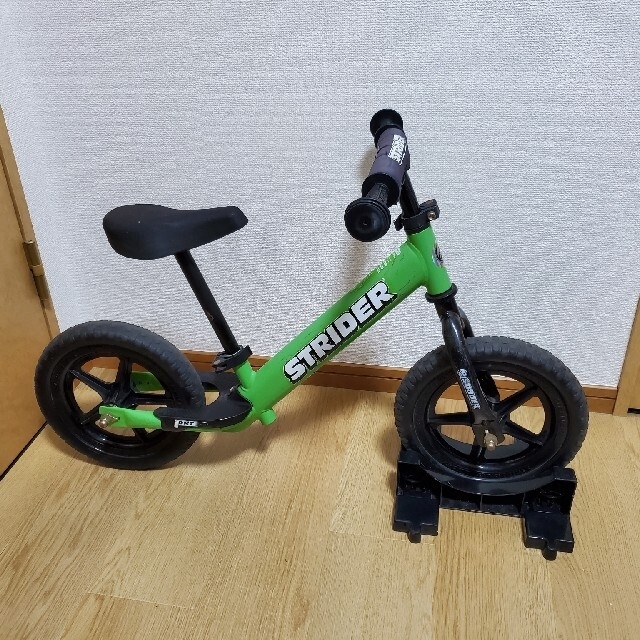 ストライダー スポーツ グリーン 付属品あり - 自転車本体