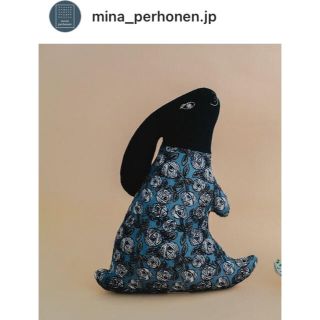 mina perhonen - ミナペルホネン 2022 rosy ウサギクッション 新品の通販｜ラクマ